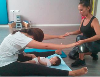 Thalassa Pilates Studio madre con su hijo
